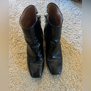 Loq Lazaro Black Patent Leather Ankle Boots